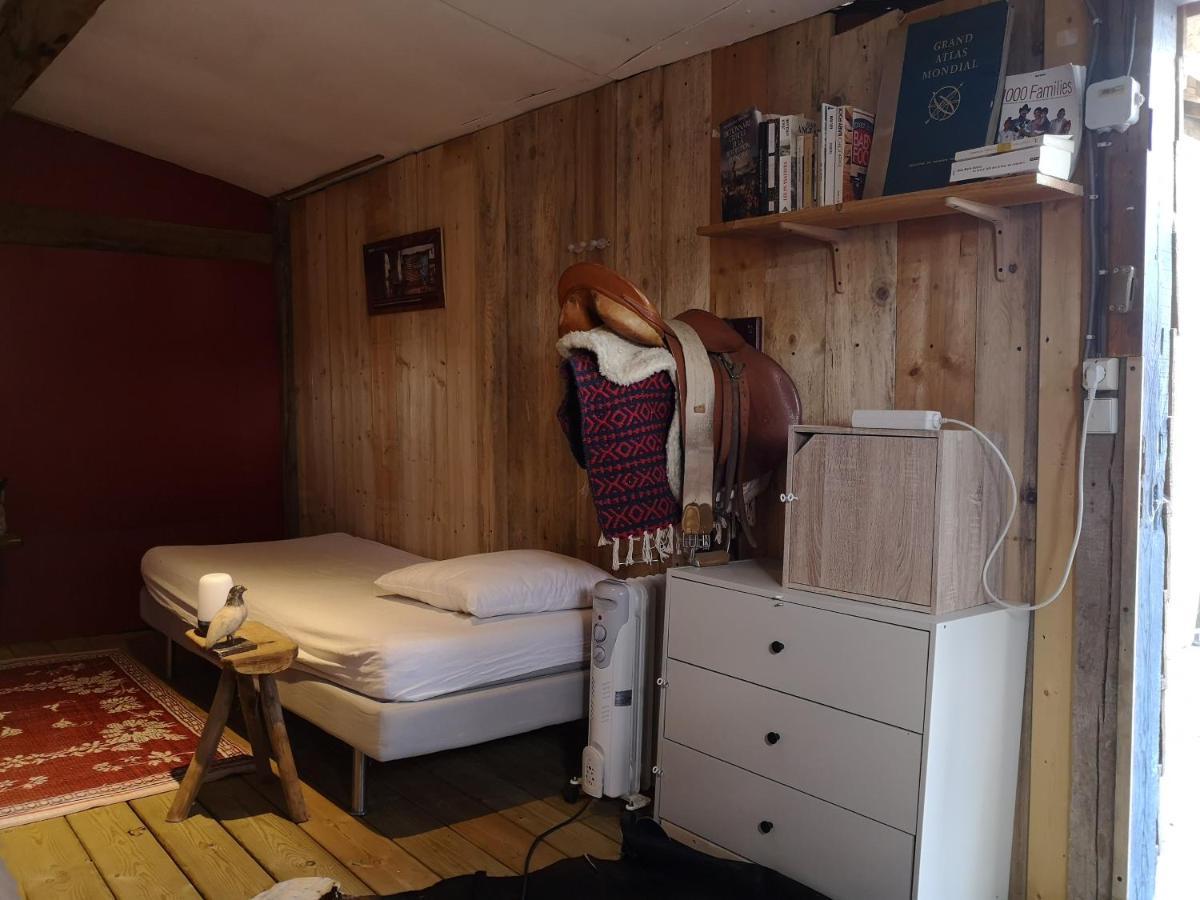 Le gîte du loir à vélo, gîte d'étape, backpacker Marçon Exterior foto